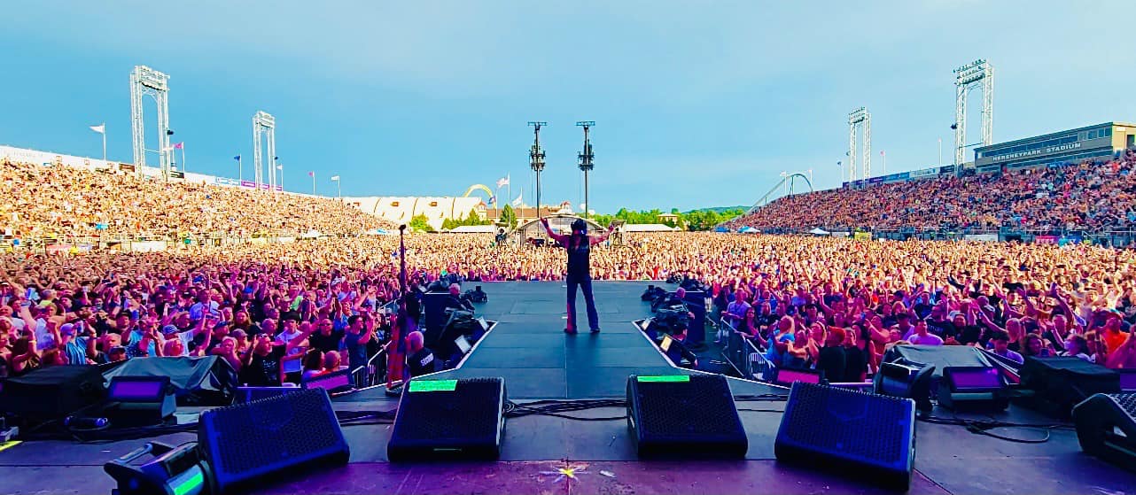 Bret Michaels Brings His “Nothin’ But A Good Vibe / PartiGras” Tour To