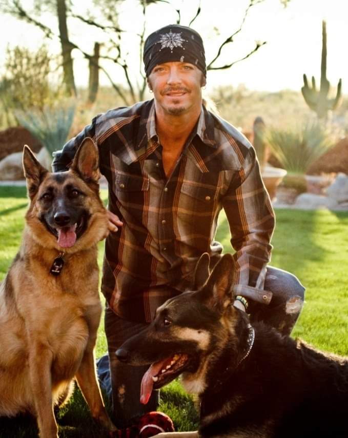 Bret michaels blue dog hot sale collar
